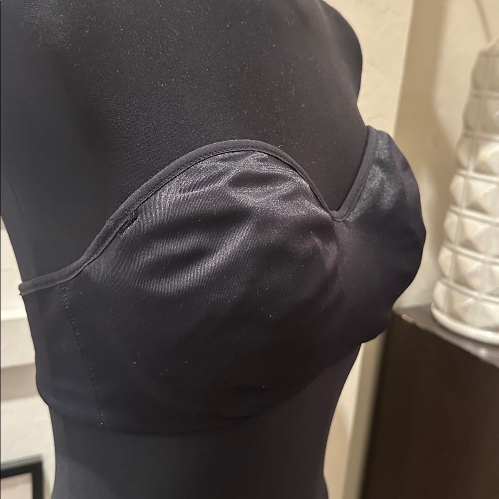 Victoria’s Secret Black Strapless Bra 38C